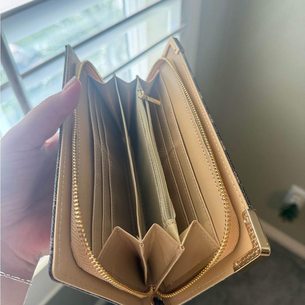 Brown Patterned Wallet - Picture 3 of 3